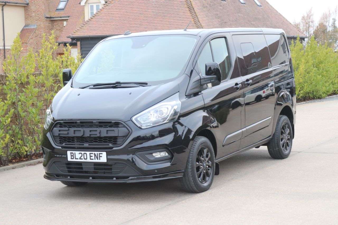 A 2020 FORD TRANSIT CUSTOM 2.0 300 EcoBlue Limited Crew Van Double Cab 5dr Diesel Manual L1 H1 Euro 6 A 2020 FORD TRANSIT CUSTOM 2.0 300 EcoBlue Limited Crew Van Double Cab 5dr Diesel Manual L1 H1 Euro 6
