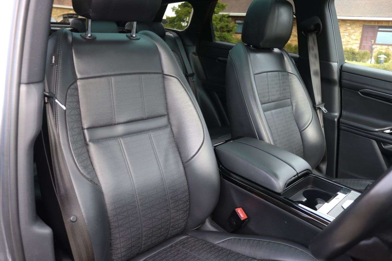 2019 LAND ROVER RANGE ROVER EVOQUE 2019 LAND ROVER RANGE ROVER EVOQUE