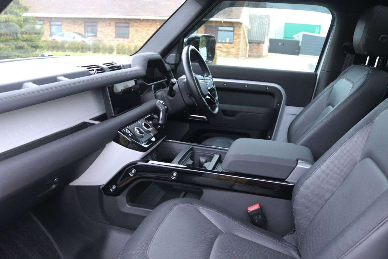 2023 LAND ROVER DEFENDER 2023 LAND ROVER DEFENDER