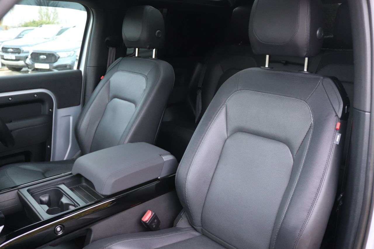 2023 LAND ROVER DEFENDER 2023 LAND ROVER DEFENDER