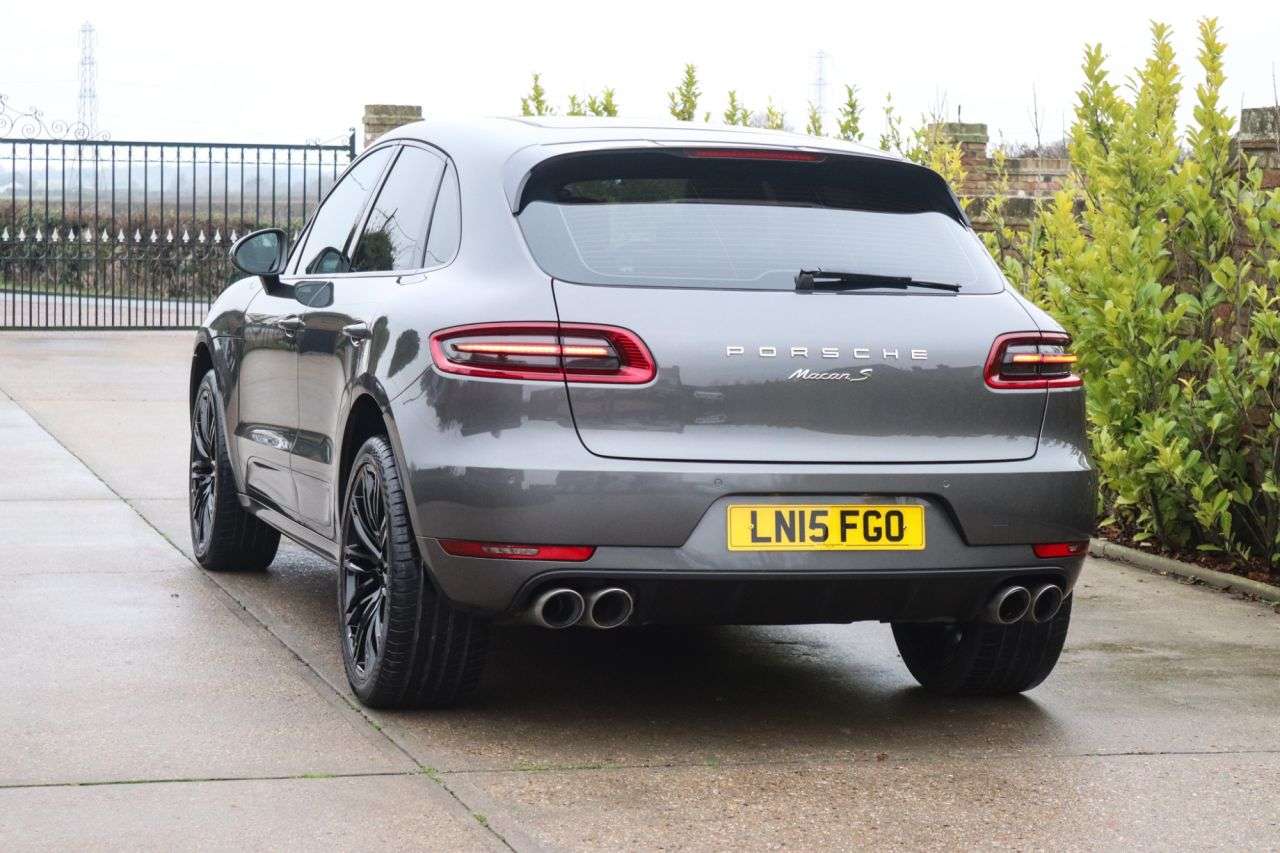 2015 PORSCHE MACAN 2015 PORSCHE MACAN