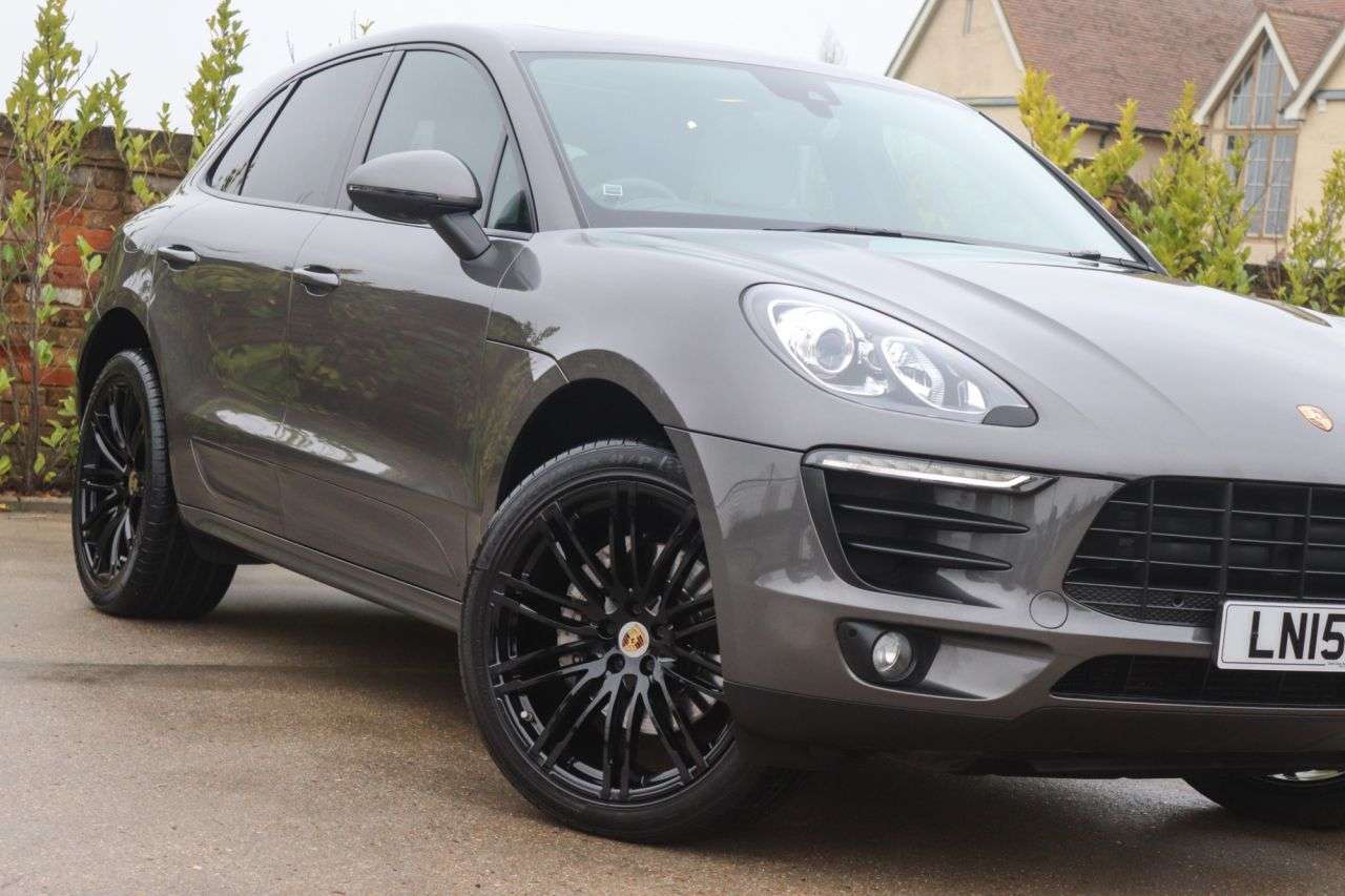 2015 PORSCHE MACAN 2015 PORSCHE MACAN