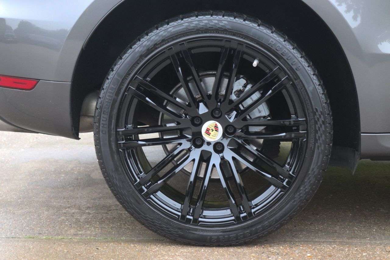 2015 PORSCHE MACAN 2015 PORSCHE MACAN