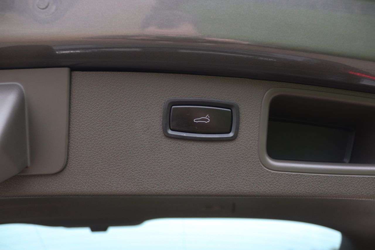 2015 PORSCHE MACAN 2015 PORSCHE MACAN