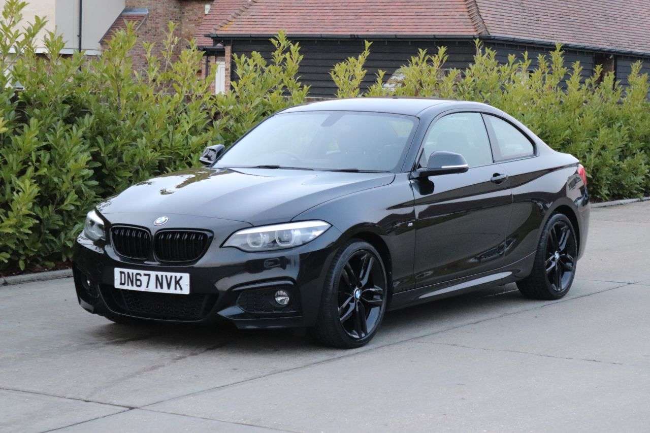 A 2017 BMW 2 SERIES 2.0 220i M Sport Coupe 2dr Petrol Auto Euro 6 (s/s) (184 ps) A 2017 BMW 2 SERIES 2.0 220i M Sport Coupe 2dr Petrol Auto Euro 6 (s/s) (184 ps)