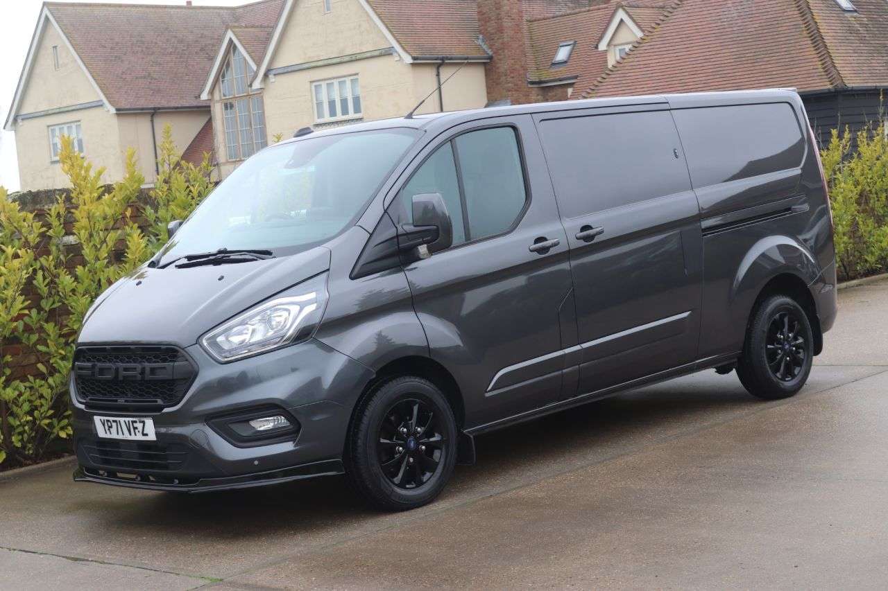 A 2021 FORD TRANSIT CUSTOM 2.0 300 EcoBlue Limited Panel Van 5dr Diesel Manual L2 H1 Euro 6 (s/s) (130 A 2021 FORD TRANSIT CUSTOM 2.0 300 EcoBlue Limited Panel Van 5dr Diesel Manual L2 H1 Euro 6 (s/s) (130