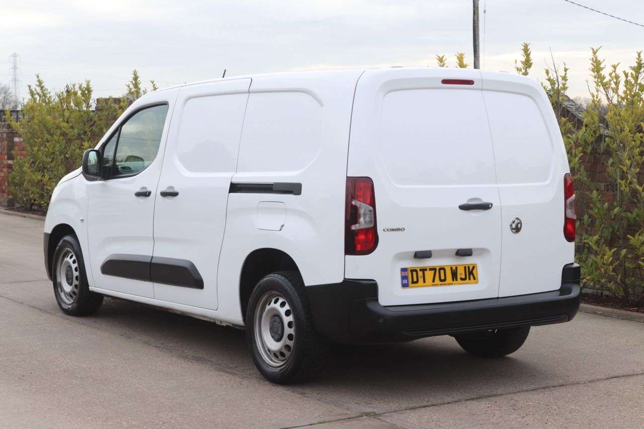 A 2021 VAUXHALL COMBO 1.5 Turbo D 2300 Dynamic Panel Van 4dr Diesel Manual L2 H1 Euro 6 (100 ps) A 2021 VAUXHALL COMBO 1.5 Turbo D 2300 Dynamic Panel Van 4dr Diesel Manual L2 H1 Euro 6 (100 ps)