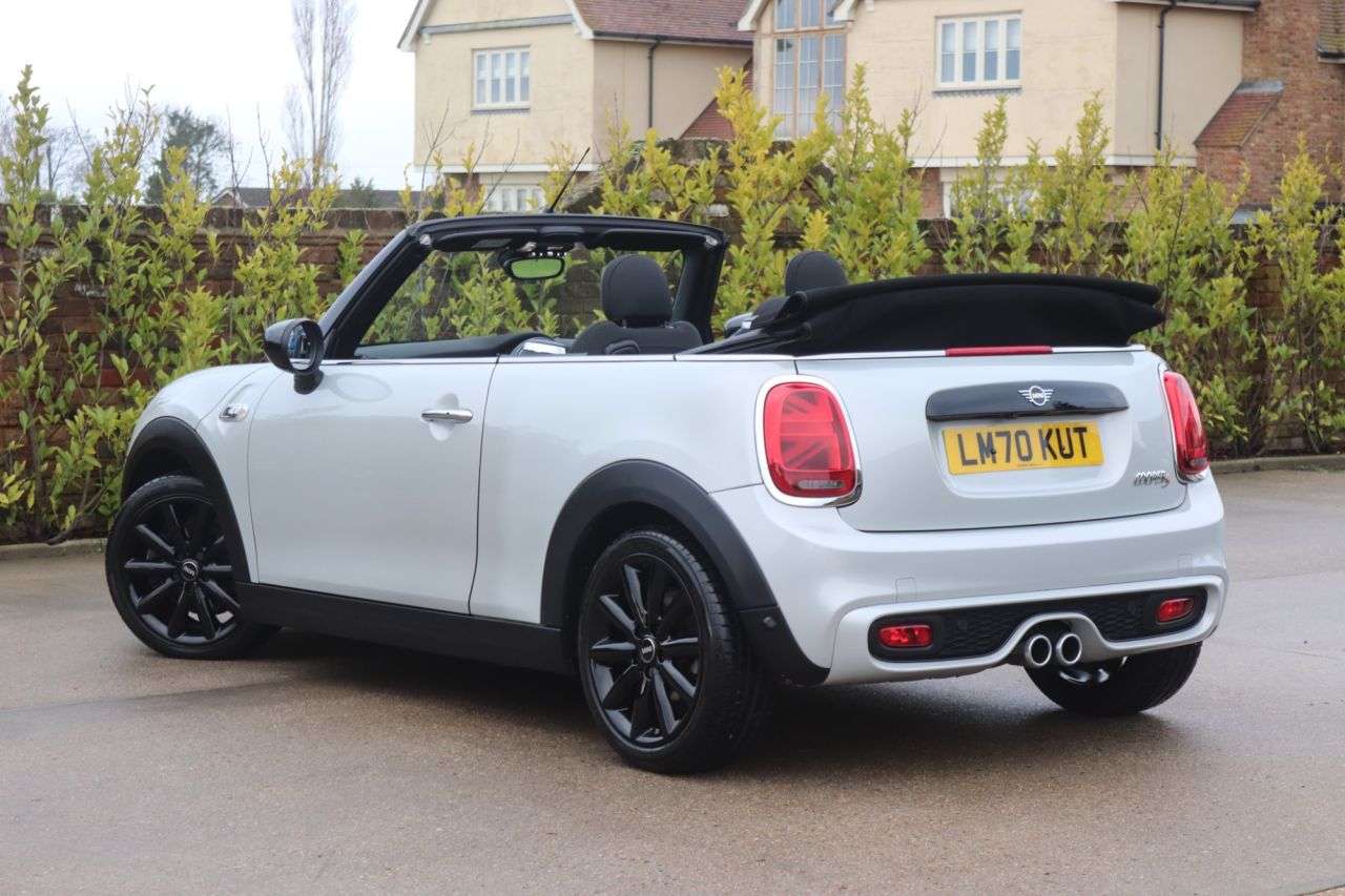 A 0 MINI CONVERTIBLE 2.0 Cooper S Classic Convertible 2dr Petrol Steptronic Euro 6 (s/s) (192 ps A 0 MINI CONVERTIBLE 2.0 Cooper S Classic Convertible 2dr Petrol Steptronic Euro 6 (s/s) (192 ps
