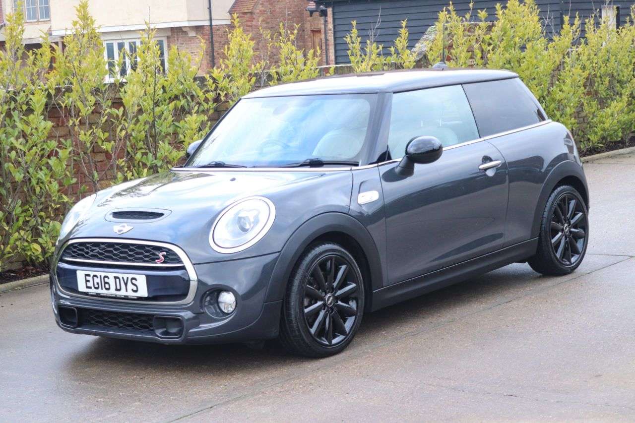 A 0 MINI HATCH 2.0 Cooper S Hatchback 3dr Petrol Manual Euro 6 (s/s) (192 ps) A 0 MINI HATCH 2.0 Cooper S Hatchback 3dr Petrol Manual Euro 6 (s/s) (192 ps)