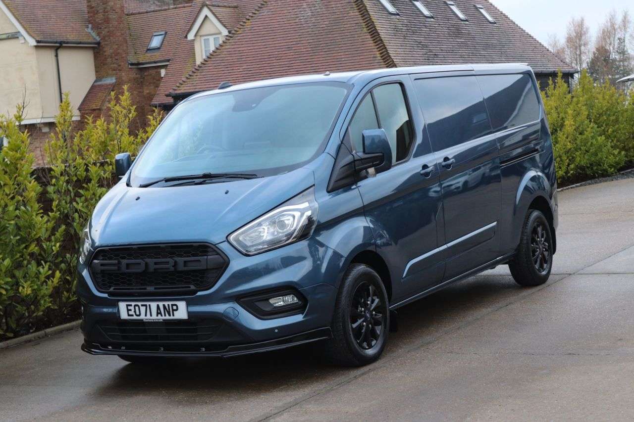 A 0 FORD TRANSIT CUSTOM 2.0 320 EcoBlue Limited Panel Van 5dr Diesel Manual L2 H1 Euro 6 (s/s) (170 A 0 FORD TRANSIT CUSTOM 2.0 320 EcoBlue Limited Panel Van 5dr Diesel Manual L2 H1 Euro 6 (s/s) (170