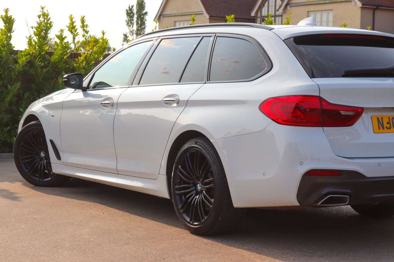 2017 BMW 5 SERIES 2017 BMW 5 SERIES