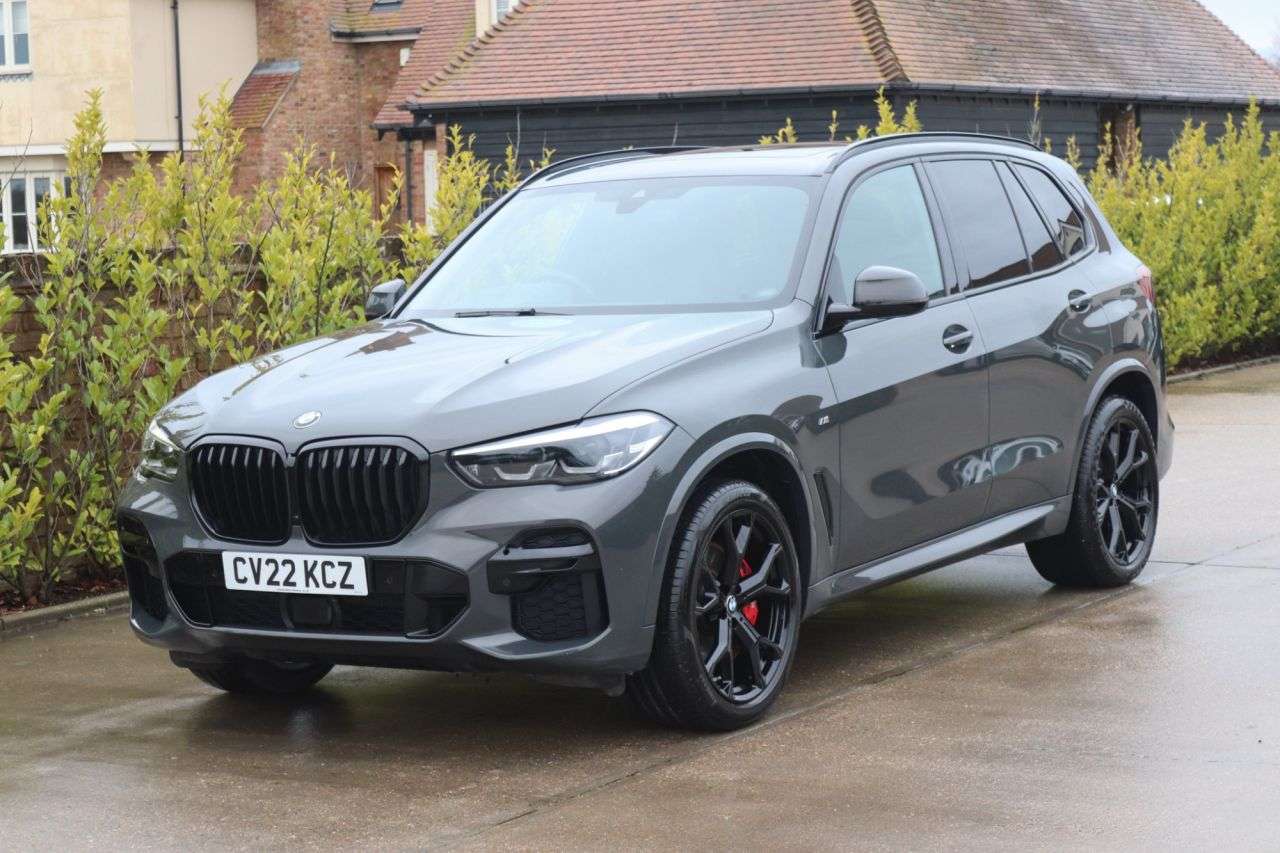 A 0 BMW X5 3.0 30d MHT M Sport SUV 5dr Diesel Hybrid Auto xDrive Euro 6 (s/s) (286 ps) A 0 BMW X5 3.0 30d MHT M Sport SUV 5dr Diesel Hybrid Auto xDrive Euro 6 (s/s) (286 ps)