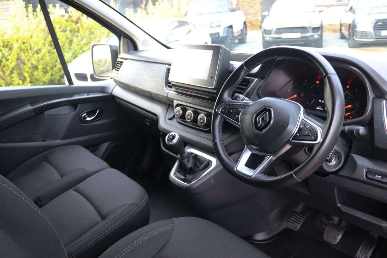 2023 RENAULT TRAFIC 2023 RENAULT TRAFIC