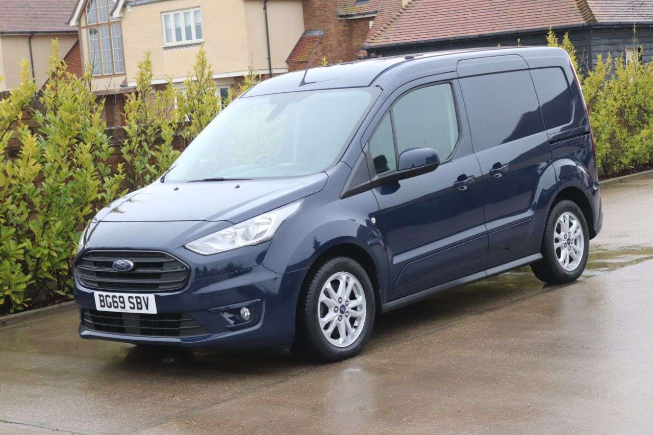 A 2019 FORD TRANSIT CONNECT 1.5 200 EcoBlue Limited Panel Van 5dr Diesel Manual L1 Euro 6 (s/s) (120 ps A 2019 FORD TRANSIT CONNECT 1.5 200 EcoBlue Limited Panel Van 5dr Diesel Manual L1 Euro 6 (s/s) (120 ps
