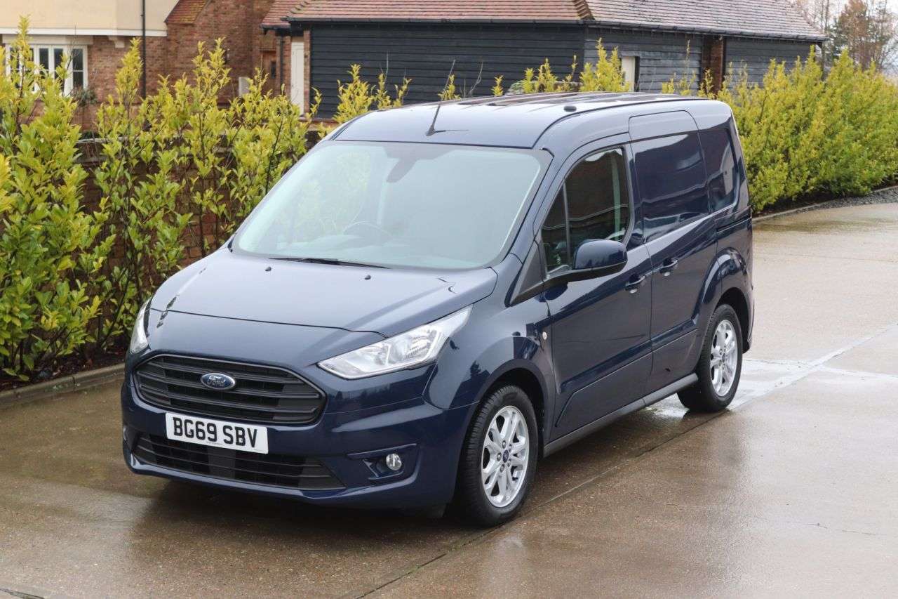 A 2019 FORD TRANSIT CONNECT 1.5 200 EcoBlue Limited Panel Van 5dr Diesel Manual L1 Euro 6 (s/s) (120 ps A 2019 FORD TRANSIT CONNECT 1.5 200 EcoBlue Limited Panel Van 5dr Diesel Manual L1 Euro 6 (s/s) (120 ps