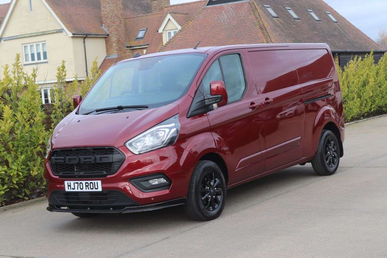A 2020 FORD TRANSIT CUSTOM 2.0 300 EcoBlue Limited Panel Van 5dr Diesel Manual L2 H1 Euro 6 (s/s) (130 A 2020 FORD TRANSIT CUSTOM 2.0 300 EcoBlue Limited Panel Van 5dr Diesel Manual L2 H1 Euro 6 (s/s) (130