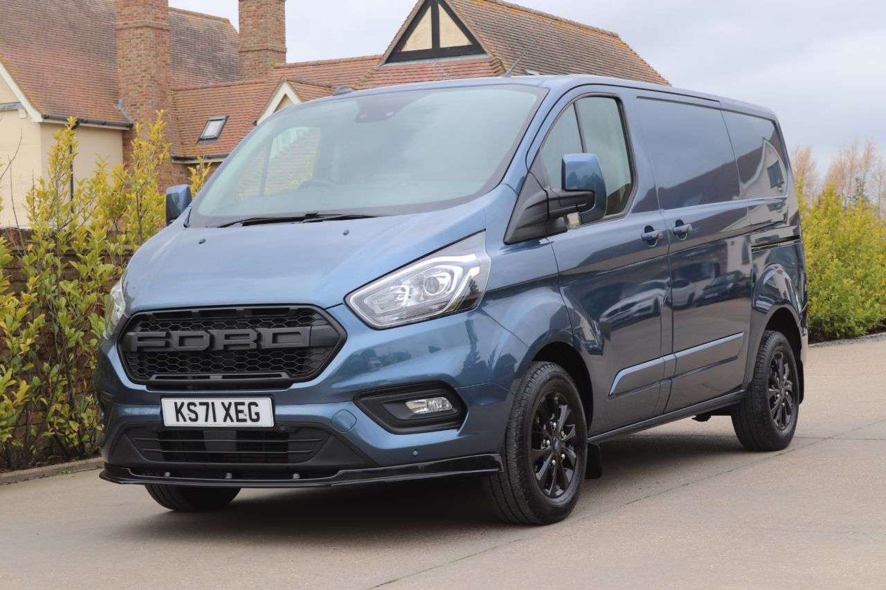 A 2022 FORD TRANSIT CUSTOM 2.0 300 EcoBlue Limited Panel Van 5dr Diesel Manual L1 H1 Euro 6 (s/s) (130 A 2022 FORD TRANSIT CUSTOM 2.0 300 EcoBlue Limited Panel Van 5dr Diesel Manual L1 H1 Euro 6 (s/s) (130