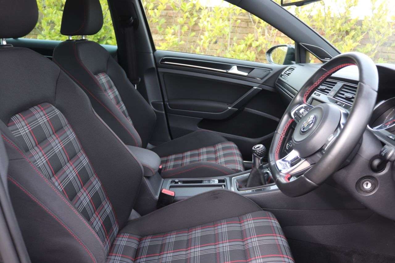 2014 VOLKSWAGEN GOLF 2014 VOLKSWAGEN GOLF