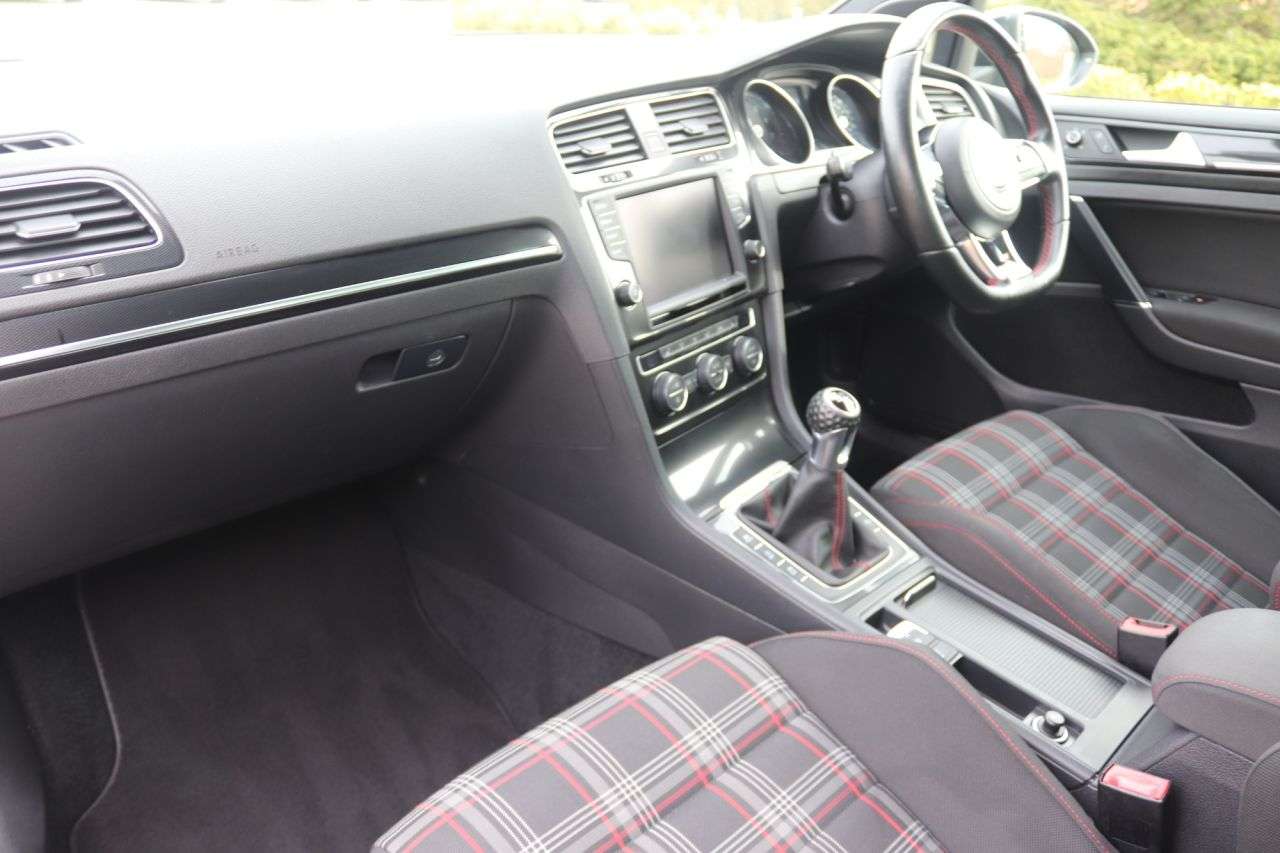 2014 VOLKSWAGEN GOLF 2014 VOLKSWAGEN GOLF