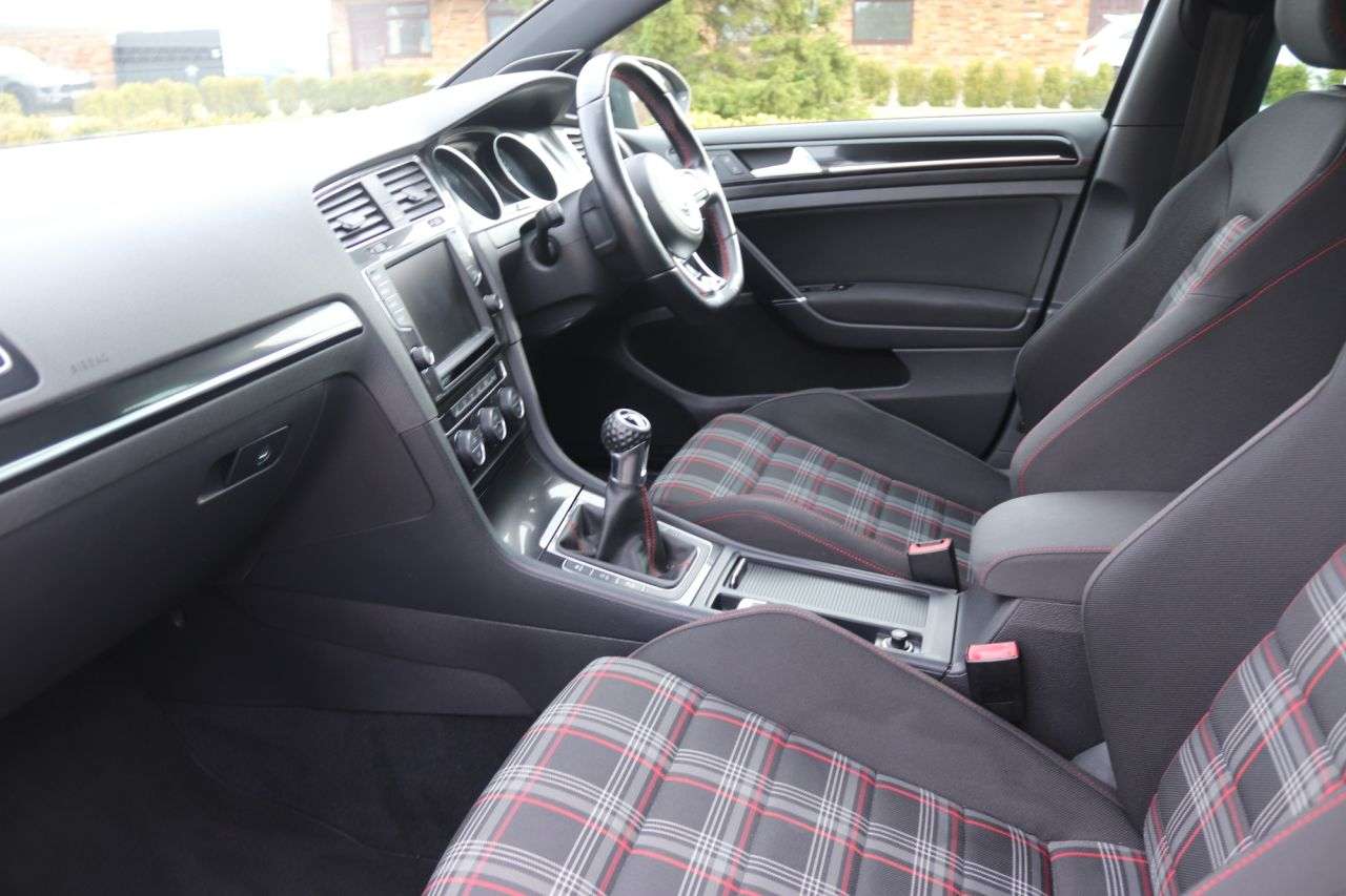 2014 VOLKSWAGEN GOLF 2014 VOLKSWAGEN GOLF