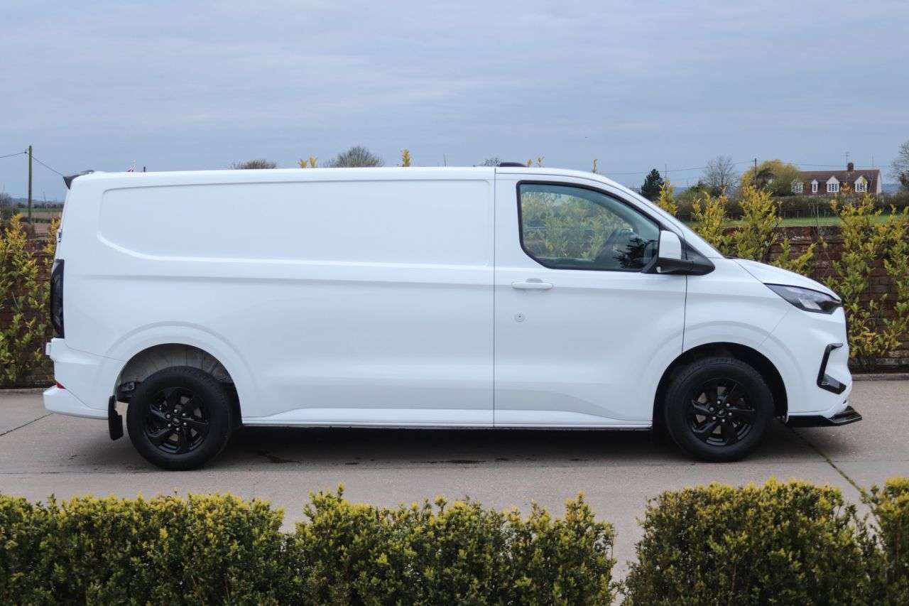 2024 FORD TRANSIT CUSTOM 2024 FORD TRANSIT CUSTOM