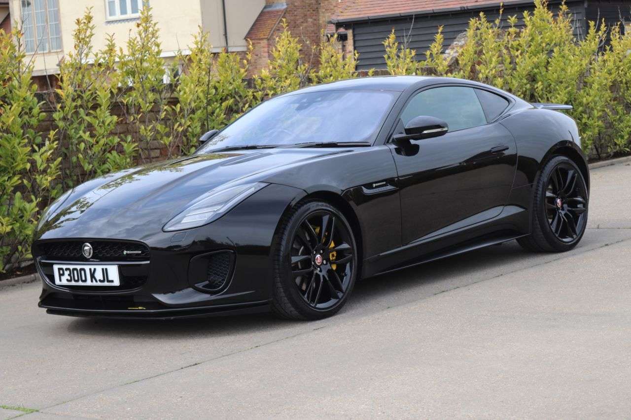 A 2018 JAGUAR F-TYPE 2.0i GPF R-Dynamic Coupe 2dr Petrol Auto Euro 6 (s/s) (300 ps) A 2018 JAGUAR F-TYPE 2.0i GPF R-Dynamic Coupe 2dr Petrol Auto Euro 6 (s/s) (300 ps)