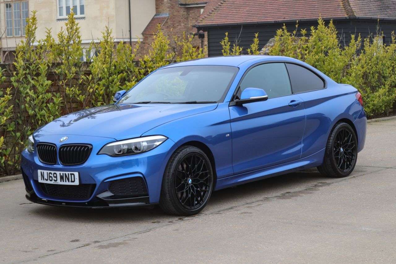 A 2019 BMW 2 SERIES 1.5 218i GPF M Sport Coupe 2dr Petrol Manual Euro 6 (s/s) (136 ps) A 2019 BMW 2 SERIES 1.5 218i GPF M Sport Coupe 2dr Petrol Manual Euro 6 (s/s) (136 ps)