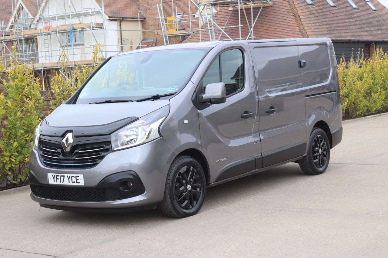 A 2017 RENAULT TRAFIC 1.6 dCi 27 Sport Nav Panel Van 5dr Diesel Manual SWB Standard Roof Euro 6 ( A 2017 RENAULT TRAFIC 1.6 dCi 27 Sport Nav Panel Van 5dr Diesel Manual SWB Standard Roof Euro 6 (