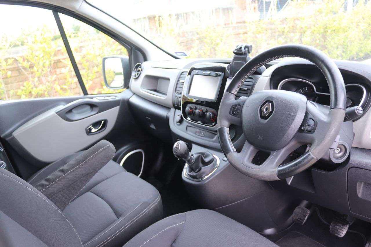 2017 RENAULT TRAFIC 2017 RENAULT TRAFIC