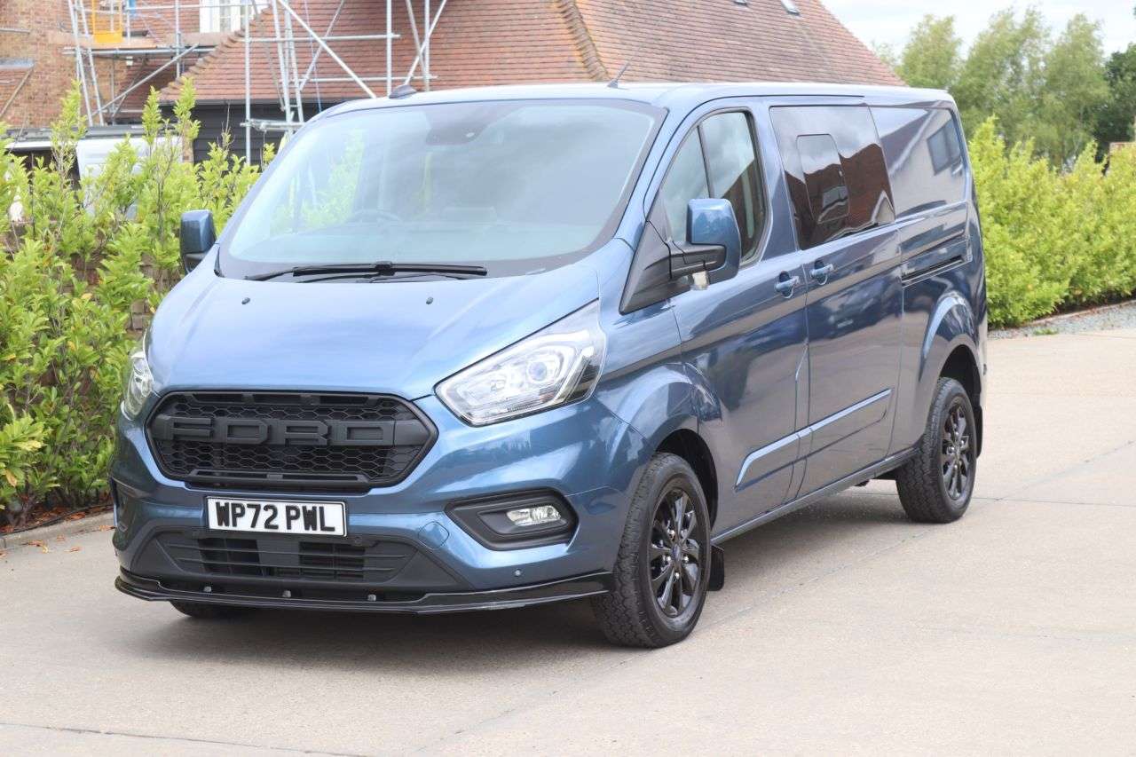 A 2022 FORD TRANSIT CUSTOM 2.0 320 EcoBlue Limited Crew Van Double Cab 5dr Diesel Auto L2 H1 Euro 6 (s A 2022 FORD TRANSIT CUSTOM 2.0 320 EcoBlue Limited Crew Van Double Cab 5dr Diesel Auto L2 H1 Euro 6 (s