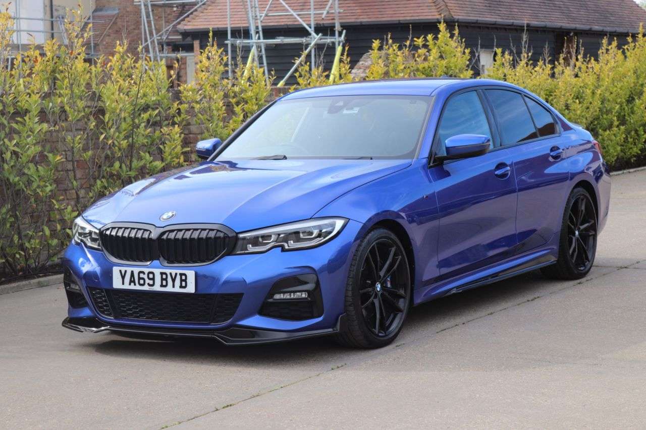 A 2019 BMW 3 SERIES 2.0 320i M Sport Saloon 4dr Petrol Auto Euro 6 (s/s) (184 ps) A 2019 BMW 3 SERIES 2.0 320i M Sport Saloon 4dr Petrol Auto Euro 6 (s/s) (184 ps)