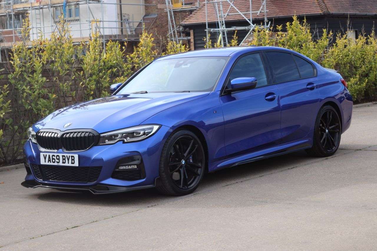 A 2019 BMW 3 SERIES 2.0 320i M Sport Saloon 4dr Petrol Auto Euro 6 (s/s) (184 ps) A 2019 BMW 3 SERIES 2.0 320i M Sport Saloon 4dr Petrol Auto Euro 6 (s/s) (184 ps)