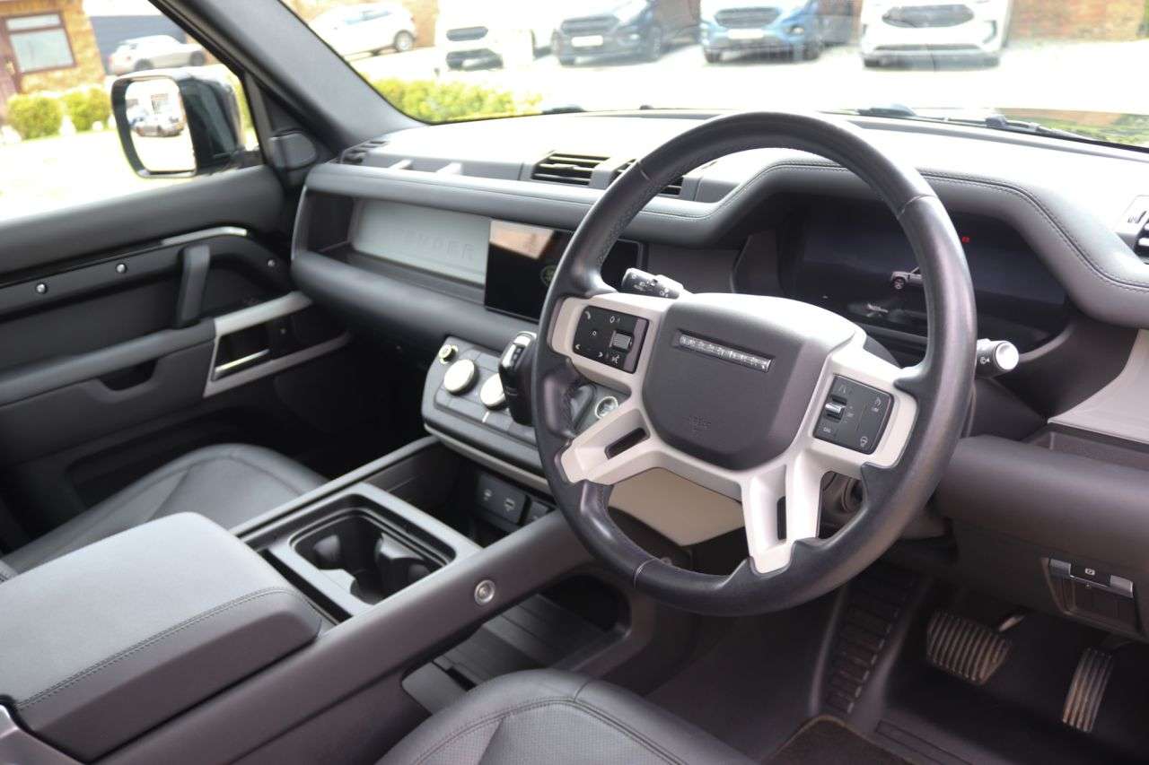 2024 LAND ROVER DEFENDER 2024 LAND ROVER DEFENDER