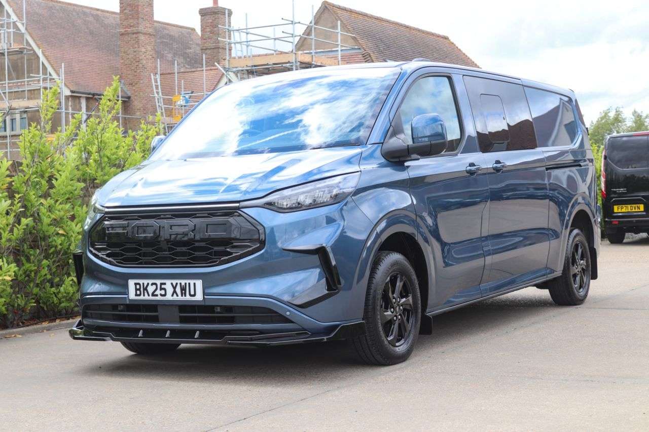 A 2025 FORD TRANSIT CUSTOM 2.0 320 EcoBlue Limited Crew Van Double Cab 5dr Diesel Manual L2 H1 Euro 6 A 2025 FORD TRANSIT CUSTOM 2.0 320 EcoBlue Limited Crew Van Double Cab 5dr Diesel Manual L2 H1 Euro 6