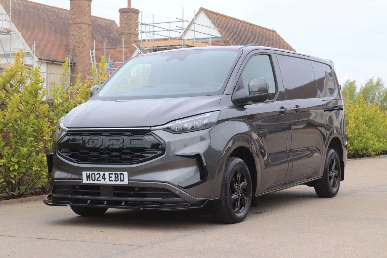 A 2024 FORD TRANSIT CUSTOM 2.0 300 EcoBlue Limited Panel Van 5dr Diesel Manual L1 H1 Euro 6 (s/s) (136 A 2024 FORD TRANSIT CUSTOM 2.0 300 EcoBlue Limited Panel Van 5dr Diesel Manual L1 H1 Euro 6 (s/s) (136