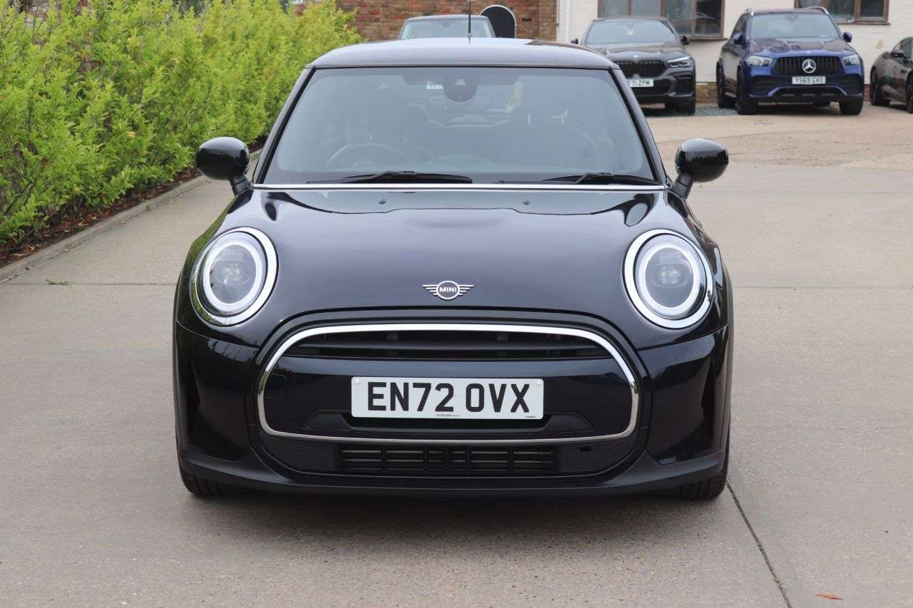 A 2023 MINI HATCH 1.5 Cooper Exclusive Hatchback 3dr Petrol Steptronic Euro 6 (s/s) (136 ps) A 2023 MINI HATCH 1.5 Cooper Exclusive Hatchback 3dr Petrol Steptronic Euro 6 (s/s) (136 ps)