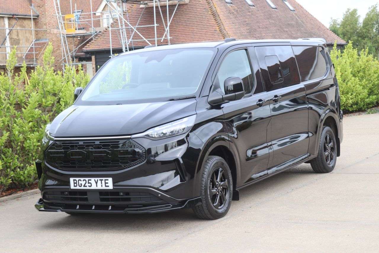 A 2025 FORD TRANSIT CUSTOM 2.0 320 EcoBlue Limited Crew Van Double Cab 5dr Diesel Manual L2 H1 Euro 6 A 2025 FORD TRANSIT CUSTOM 2.0 320 EcoBlue Limited Crew Van Double Cab 5dr Diesel Manual L2 H1 Euro 6