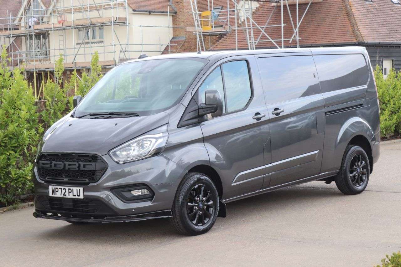 A 2022 FORD TRANSIT CUSTOM 2.0 340 EcoBlue Limited Panel Van 5dr Diesel Manual L2 H1 Euro 6 (s/s) (170 A 2022 FORD TRANSIT CUSTOM 2.0 340 EcoBlue Limited Panel Van 5dr Diesel Manual L2 H1 Euro 6 (s/s) (170
