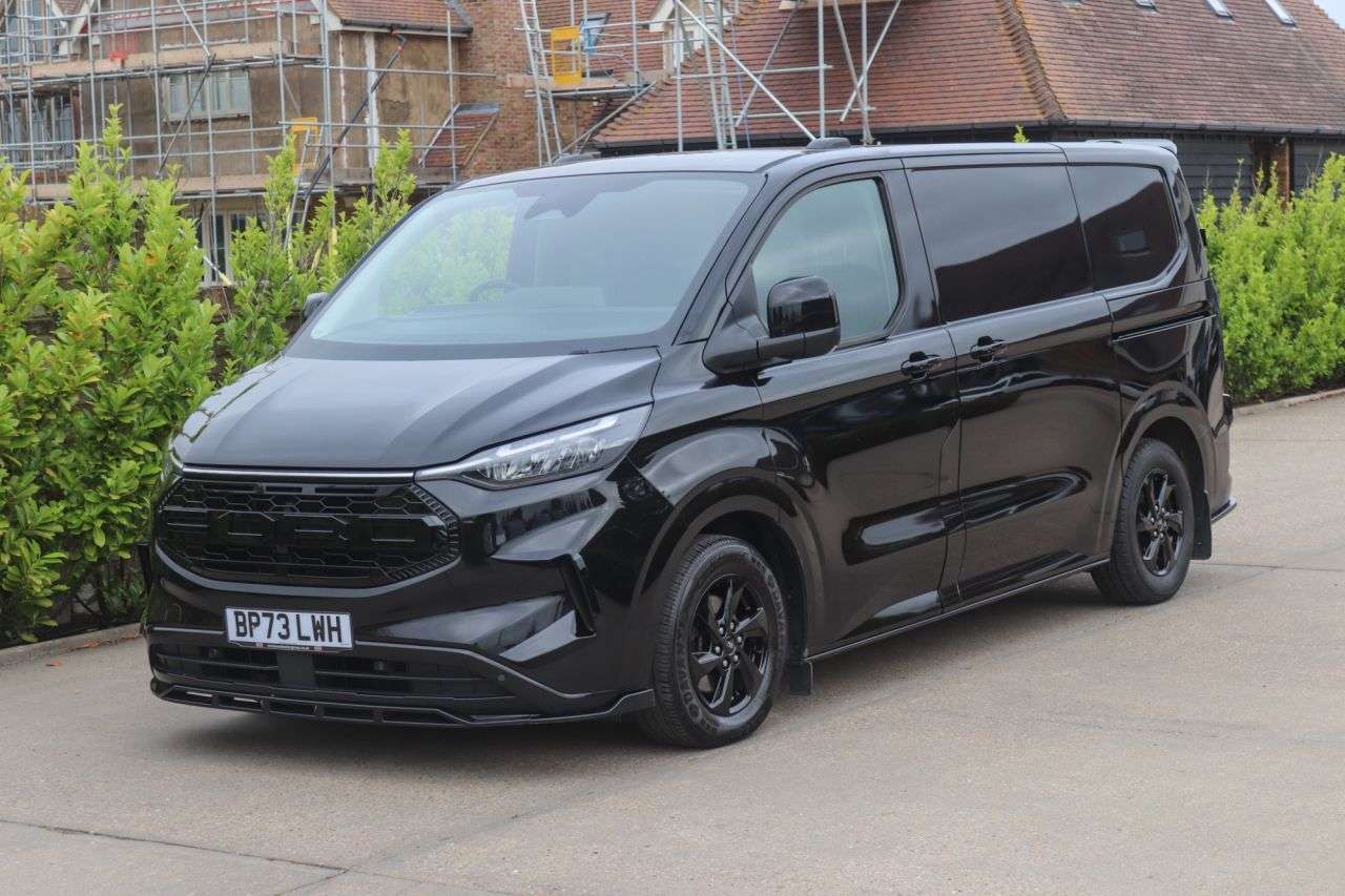 A 2023 FORD TRANSIT CUSTOM 2.0 300 EcoBlue Limited Panel Van 5dr Diesel Manual L1 H1 Euro 6 (s/s) (136 A 2023 FORD TRANSIT CUSTOM 2.0 300 EcoBlue Limited Panel Van 5dr Diesel Manual L1 H1 Euro 6 (s/s) (136