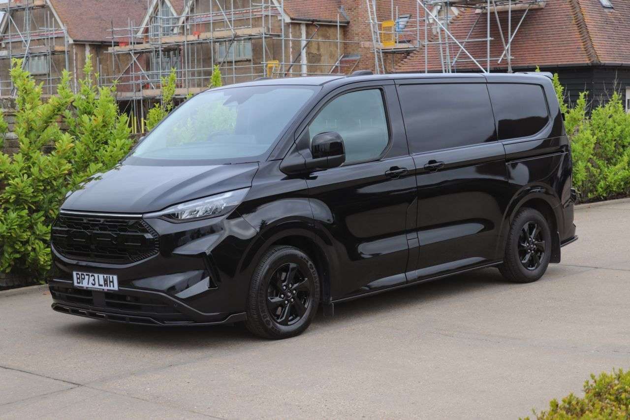 A 2023 FORD TRANSIT CUSTOM 2.0 300 EcoBlue Limited Panel Van 5dr Diesel Manual L1 H1 Euro 6 (s/s) (136 A 2023 FORD TRANSIT CUSTOM 2.0 300 EcoBlue Limited Panel Van 5dr Diesel Manual L1 H1 Euro 6 (s/s) (136
