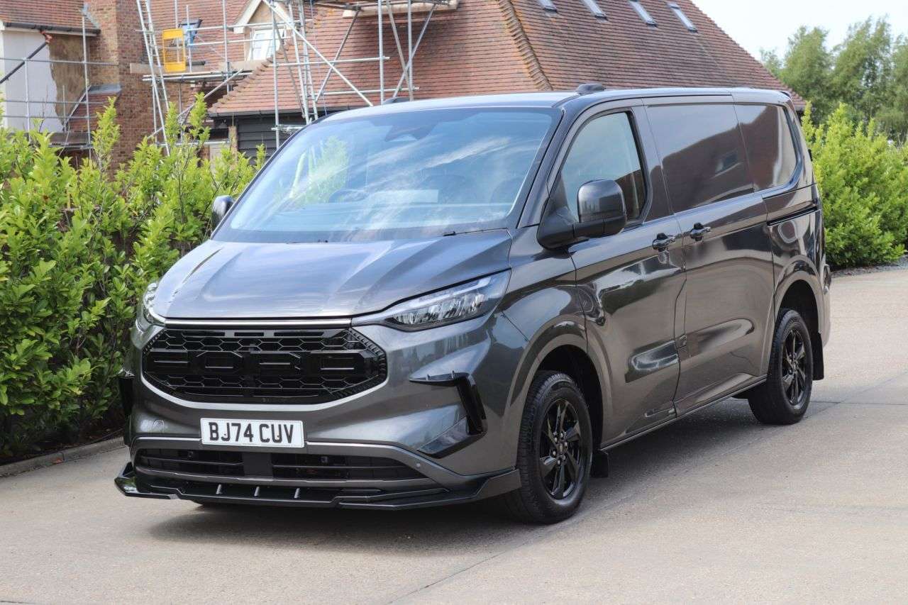 A 2024 FORD TRANSIT CUSTOM 2.0 300 EcoBlue Limited Panel Van 5dr Diesel Manual L1 H1 Euro 6 (s/s) (136 A 2024 FORD TRANSIT CUSTOM 2.0 300 EcoBlue Limited Panel Van 5dr Diesel Manual L1 H1 Euro 6 (s/s) (136