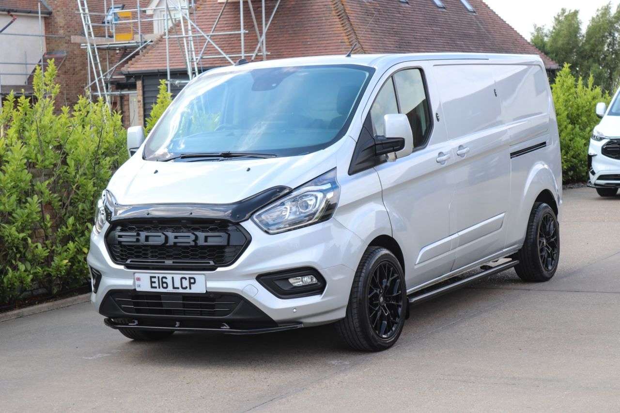 A 2022 FORD TRANSIT CUSTOM 2.0 300 EcoBlue Limited Panel Van 5dr Diesel Manual L2 H1 Euro 6 (s/s) (130 A 2022 FORD TRANSIT CUSTOM 2.0 300 EcoBlue Limited Panel Van 5dr Diesel Manual L2 H1 Euro 6 (s/s) (130