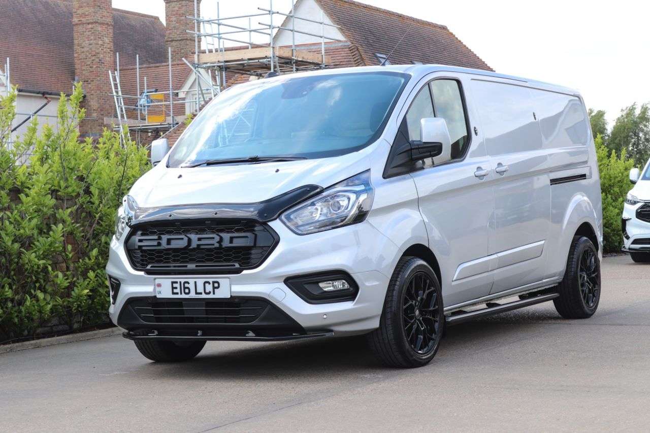 A 2022 FORD TRANSIT CUSTOM 2.0 300 EcoBlue Limited Panel Van 5dr Diesel Manual L2 H1 Euro 6 (s/s) (130 A 2022 FORD TRANSIT CUSTOM 2.0 300 EcoBlue Limited Panel Van 5dr Diesel Manual L2 H1 Euro 6 (s/s) (130