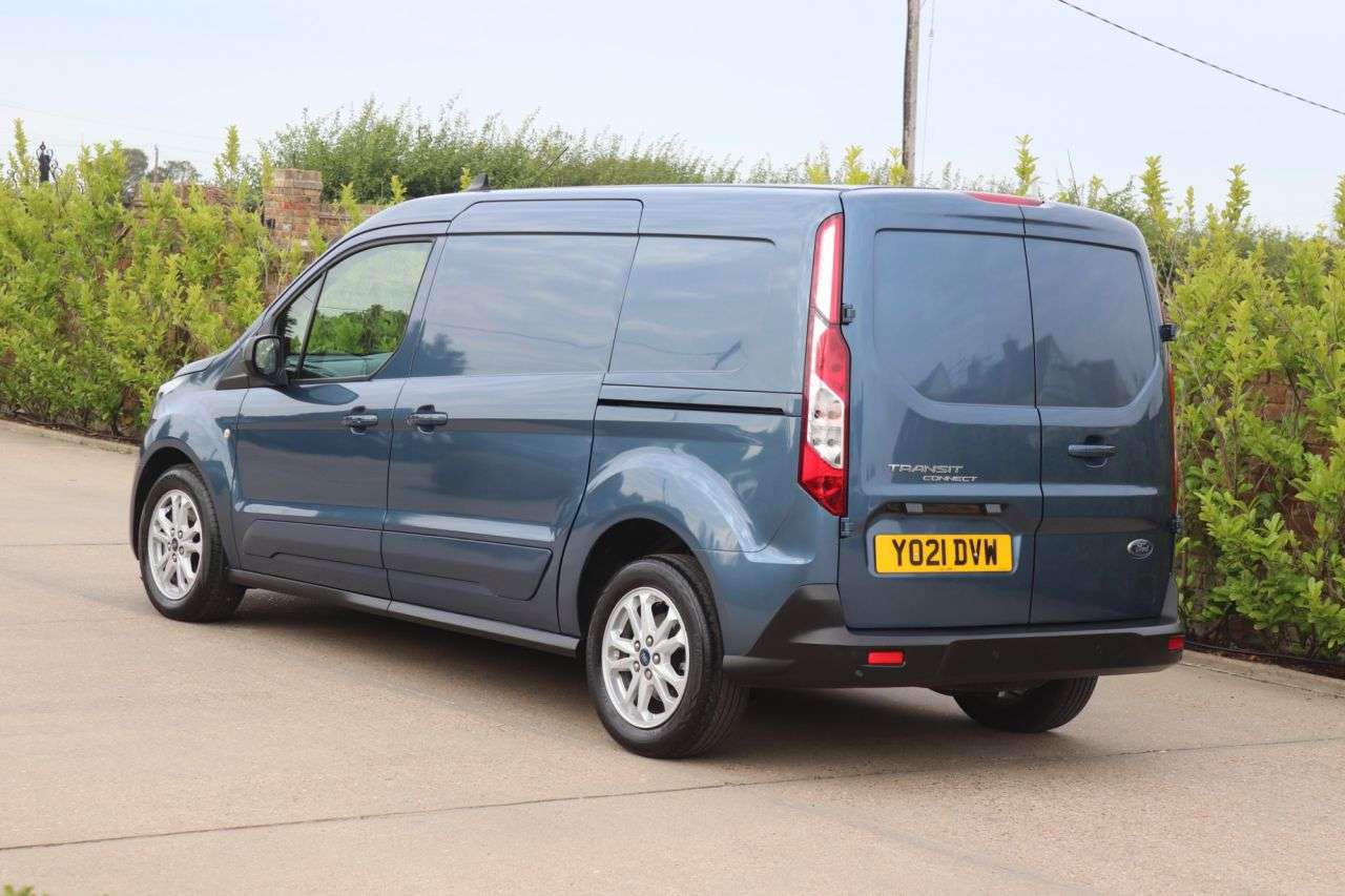 A 2021 FORD TRANSIT CONNECT 1.5 240 EcoBlue Limited Panel Van 5dr Diesel Manual L2 Euro 6 (s/s) (120 ps A 2021 FORD TRANSIT CONNECT 1.5 240 EcoBlue Limited Panel Van 5dr Diesel Manual L2 Euro 6 (s/s) (120 ps