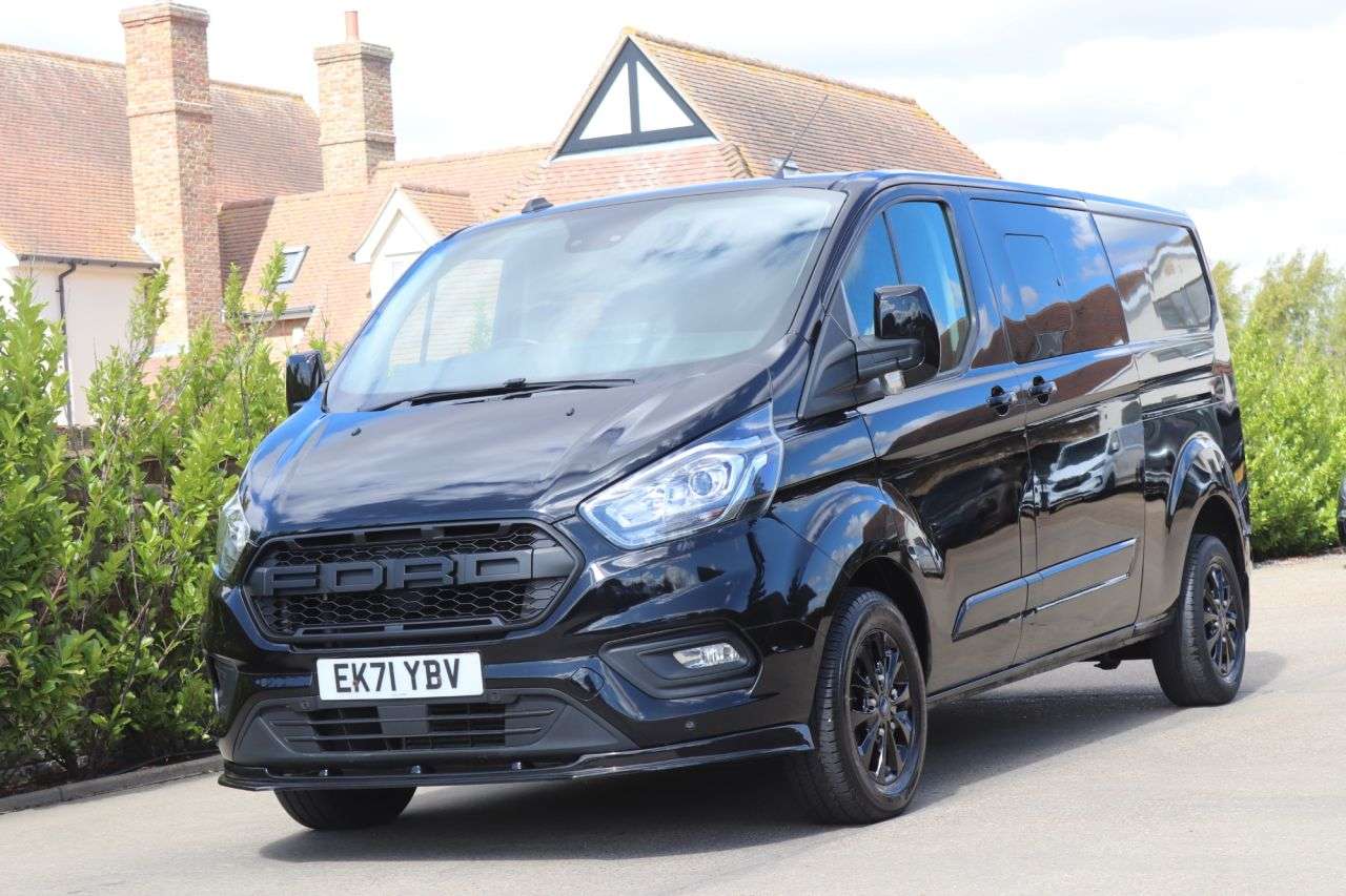 A 2021 FORD TRANSIT CUSTOM 2.0 320 EcoBlue Limited Crew Van Double Cab 5dr Diesel Auto L2 H1 Euro 6 (s A 2021 FORD TRANSIT CUSTOM 2.0 320 EcoBlue Limited Crew Van Double Cab 5dr Diesel Auto L2 H1 Euro 6 (s