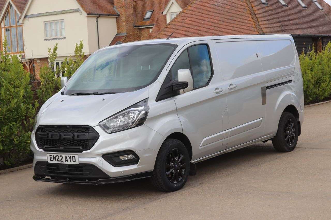 A 2022 FORD TRANSIT CUSTOM 2.0 300 EcoBlue Limited Panel Van 5dr Diesel Manual L2 H1 Euro 6 (s/s) (130 A 2022 FORD TRANSIT CUSTOM 2.0 300 EcoBlue Limited Panel Van 5dr Diesel Manual L2 H1 Euro 6 (s/s) (130