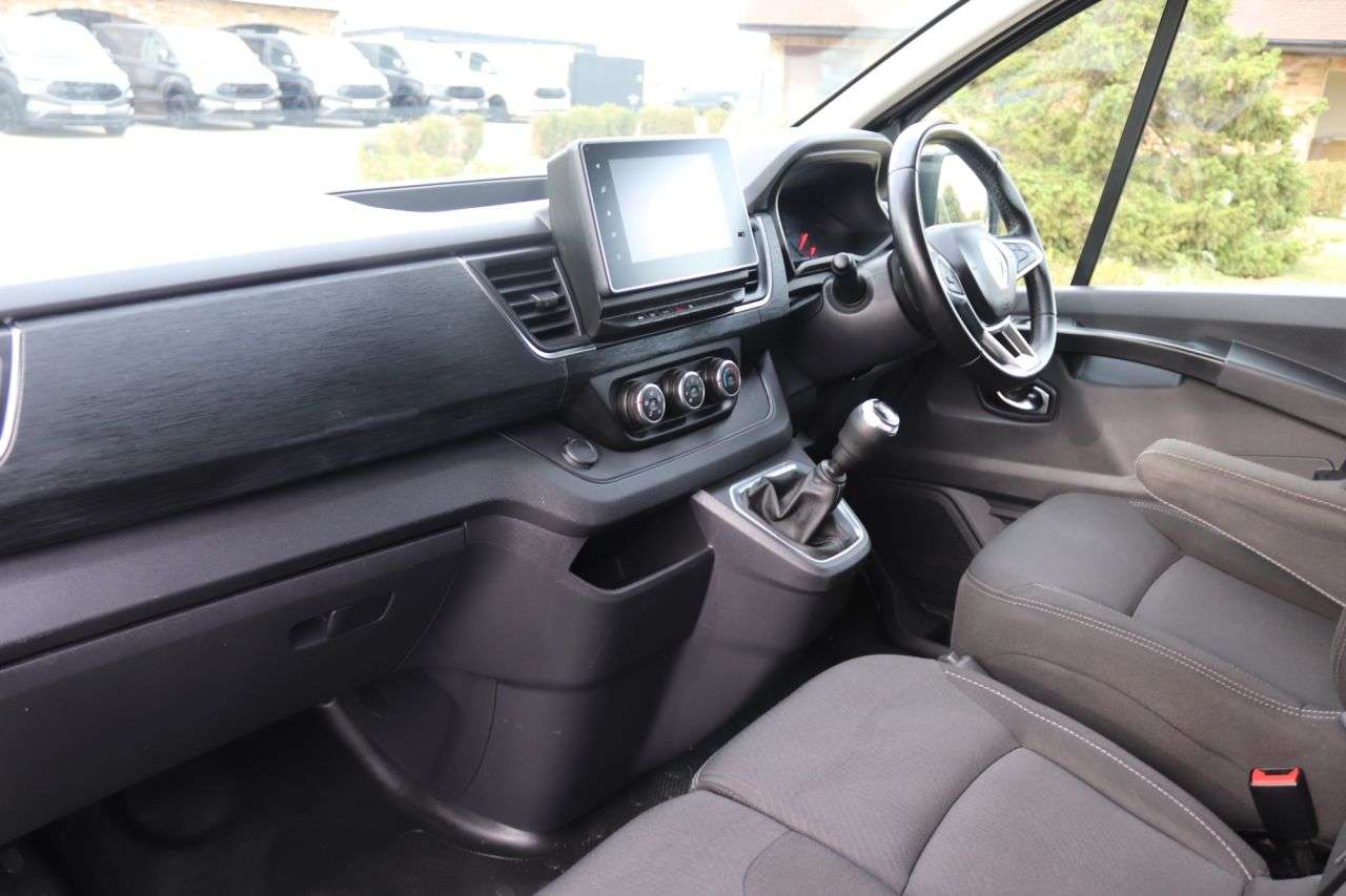 2023 RENAULT TRAFIC 2023 RENAULT TRAFIC