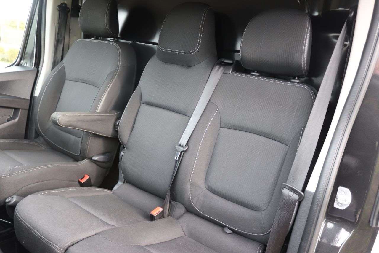 2023 RENAULT TRAFIC 2023 RENAULT TRAFIC