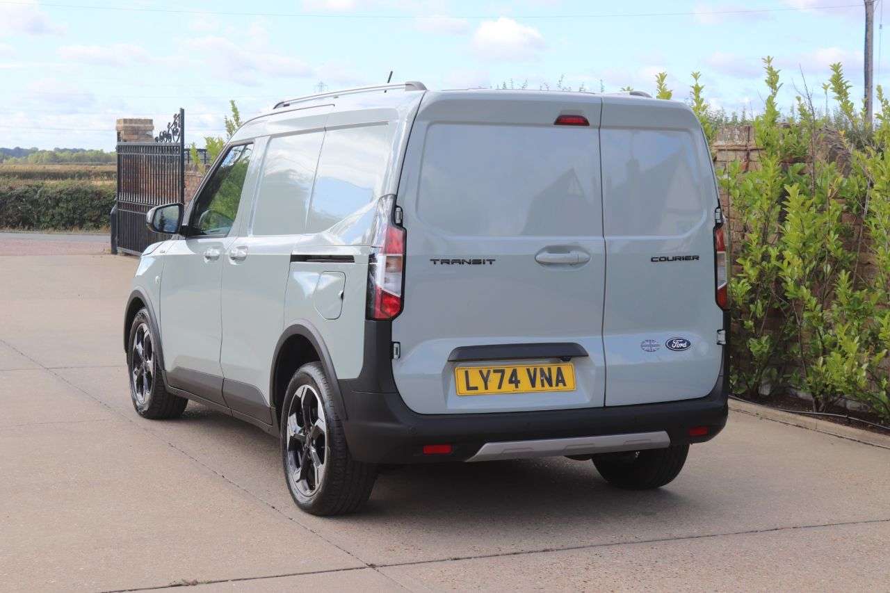 2025 FORD TRANSIT COURIER 2025 FORD TRANSIT COURIER
