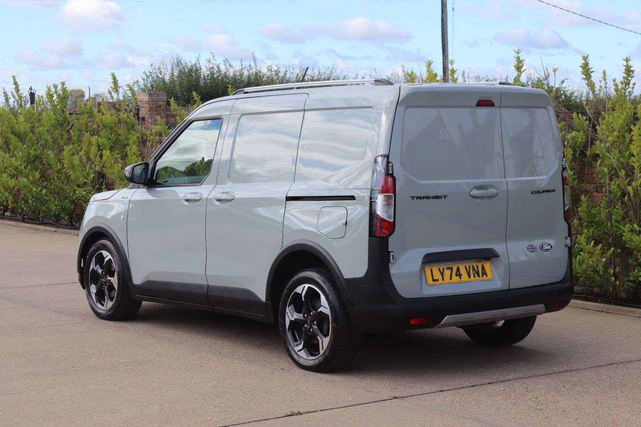 2025 FORD TRANSIT COURIER 2025 FORD TRANSIT COURIER